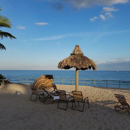 Beach & Waterway Rfv Resort Bb 힐스보로 비치 외부 사진